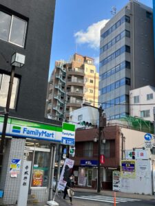 FamilyMart